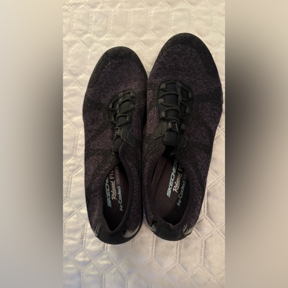 Skechers Women's Black Slip-On Sneakers